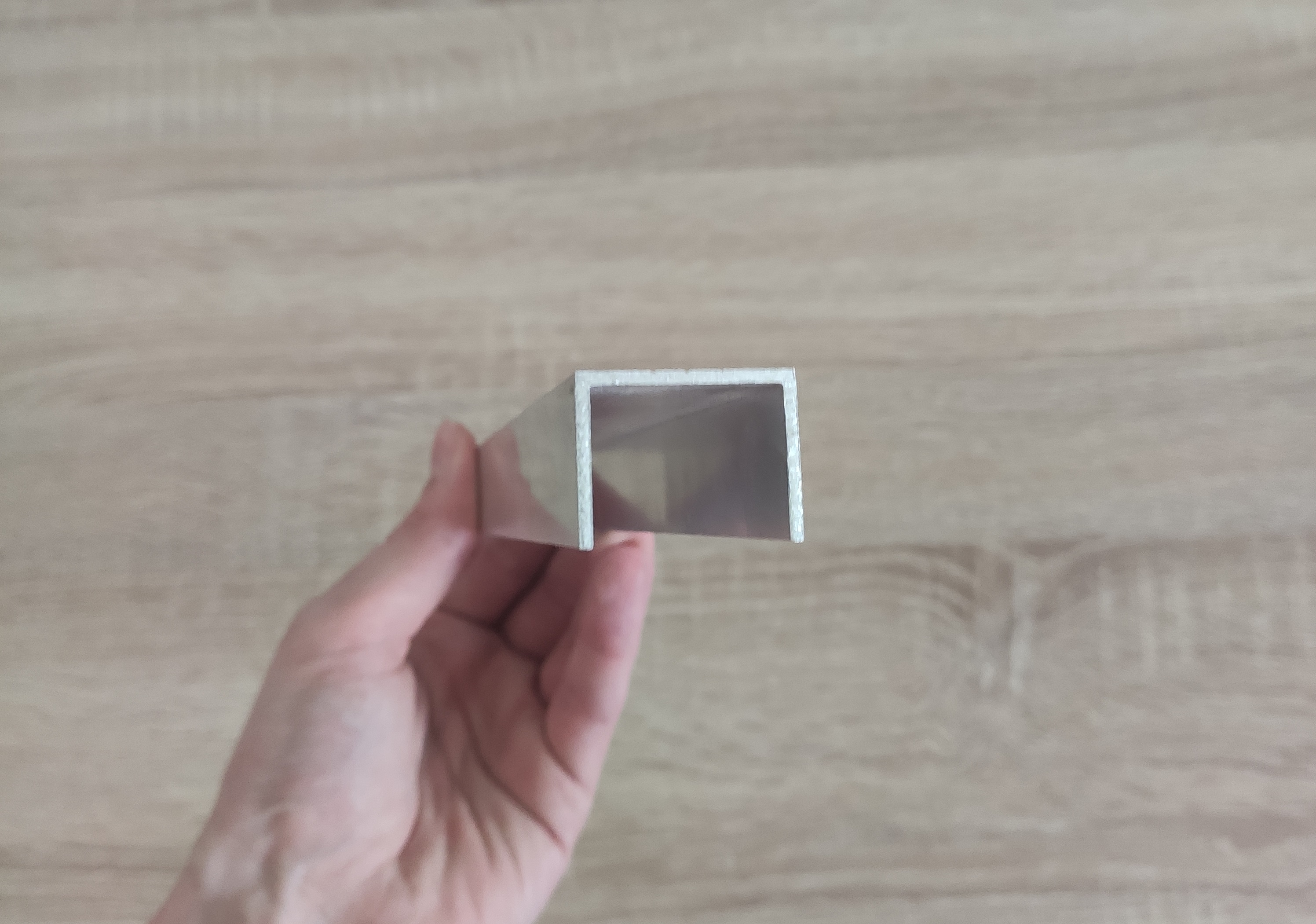 formă de U, lățime 29 mm