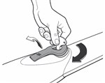 2. Introduceți cheia de deblocare și rotiți-o în sensul acelor de ceasornic