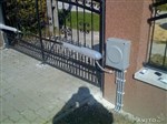 Exemplu de montaj al automatizării NICE Wingo